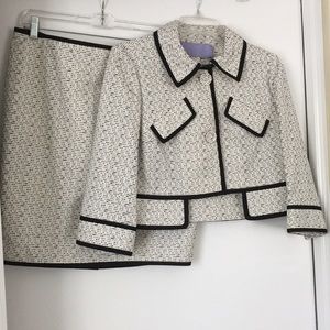 Vera Wang Lavender Label - 2 Piece Skirt Suit